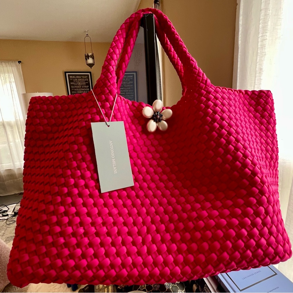 NWT Antonio Melani Neoprene with Handmade Brooch ❤️Memorial Day Sale